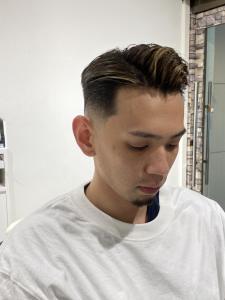 外国人風サイドパートツーブロックフェードポンパドール - ドルクス日本橋掲載