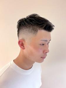 スキンじゃない！？派手になりすぎたくない人向けフェード - ヒロ銀座BARBER SHOP 秋葉原店掲載
