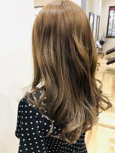 アッシュグレージュ/美シルエット - zeze高知店掲載
