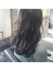 ブリーチなし！大人可愛い暗髪透明感ブルーブラックカラー - W(ワット)原宿店掲載