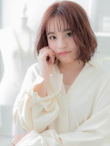 ミルクティーピンク韓国風ゆる巻き大人ボブ　ニュアンスカラー - mod's hair【モッズヘア】越谷/越谷西口店掲載