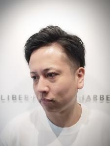 【かき上げ】ツーブロックショートスタイル - 【シェアサロン】 LIBERTY SHARE BARBER 銀座掲載