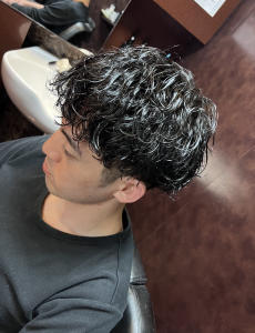 緩くても長持ち！長持ち波打ちアイロンパーママッシュ - ヒロ銀座BARBER SHOP 秋葉原店掲載