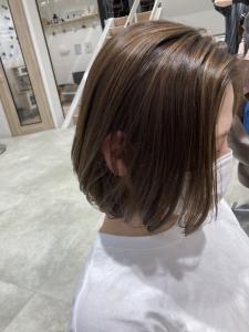 三軒茶屋_ハイライト_脱白髪染め_ボブ_ブラウン_ベージュ - HAIR & MAKE EARTH 三軒茶屋店掲載