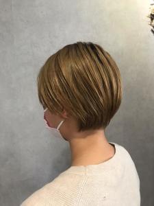 20代30代40代ナチュラルハイライト立体感アッシュベージュ - ブロッサム東久留米店掲載