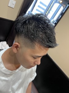 スキンフェード初心者向け！アップバングフェード！ - ヒロ銀座BARBER SHOP 秋葉原店掲載