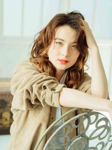 セミロングカーリーウエーブ - Fuse 瑞江店掲載