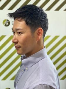 大人の刈り上げスタイル - BARBER-BAR 四谷店掲載