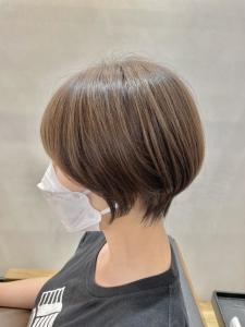 【篠原】ショートボブ×赤み撲滅白髪ぼかしハイライト - PORT掲載