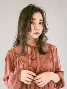 三軒茶屋_レディース_コテ巻き_ヘアアレンジ_ヘアセット_ - HAIR & MAKE EARTH 三軒茶屋店掲載