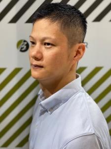 大人の刈り上げスタイル - BARBER-BAR 四谷店掲載