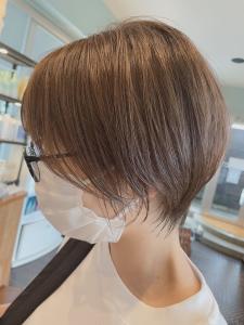 丸みショート - hair lounge ungu掲載