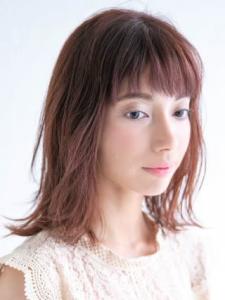 三軒茶屋_ミディアム_外ハネ_ピンクベージュ_レディース - HAIR & MAKE EARTH 三軒茶屋店掲載