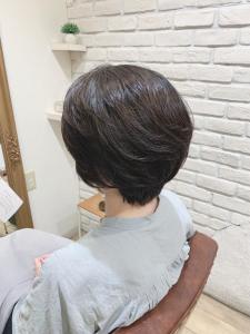 【MAGIC 小名木】大人パーマショートスタイル - MAGIC掲載