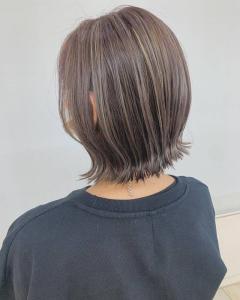 ダブルカラー/アッシュグレー/ハイライト/外ハネ/20代30 - QUALIS 上福岡店掲載