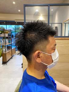 メンズ2ブロ風ショートスタイル - 半個室型美容室 Sourire 春日千歳町店掲載