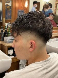 スペインパーマ風 - ヒロ銀座 BARBER SHOP 新宿店掲載