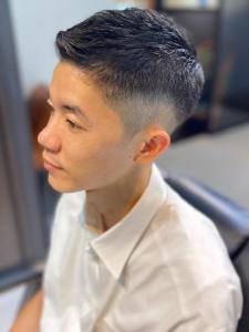 大人の刈り上げスタイル - BARBER-BAR 四谷店掲載