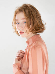 三軒茶屋_レディース_コテ巻き_オレンジベージュ_ハイトーン - HAIR & MAKE EARTH 三軒茶屋店掲載