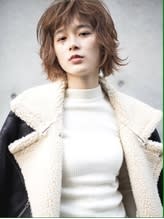 オシャレ女子注目　こなれミディウルフヘア - 個室型美容室 GUL GUL ruang 妙典店掲載