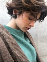 束感を活かした美髪アクセントショート【本八幡】 - 個室型美容室 GULGUL Libera 本八幡店掲載