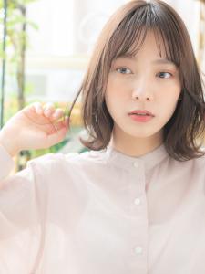 カーキグレージュミストバング小顔ウルフボブ　ニュアンスカラー - COVER HAIR bliss志木南口駅前店掲載