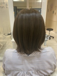 オリーブベージュの外ハネボブ - Ash 西荻窪店掲載