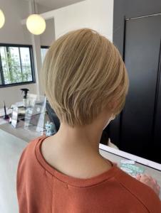 ミルキーブロンド×デザインカット - hair space mahaloha掲載