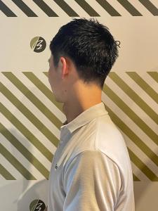 大人の刈り上げスタイル【BARBER-BAR】 - バーバーバー赤羽掲載