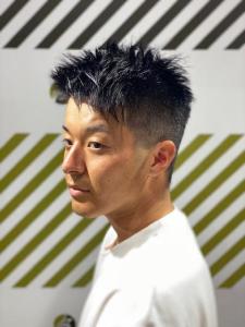 大人の刈り上げスタイル - BARBER-BAR 四谷店掲載