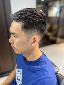 大人の刈り上げスタイル - BARBER-BAR 四谷店掲載