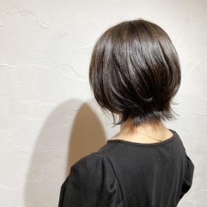 艶感カラー　ショートウルフ　ショートボブスタイル - 半個室型美容室 Sourire 春日店掲載