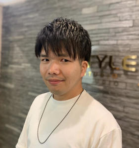 グリースで力強い束感のナチュラルセット - K-STYLE HAIR STUDIO掲載