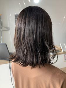 『透明感抜群カラー』アッシュブラウン＋外ハネスタイル◎ - crevia hair beauty掲載