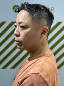 大人の刈り上げスタイル - BARBER-BAR 四谷店掲載