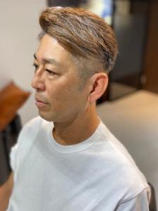 大人の刈り上げスタイル - BARBER-BAR 四谷店掲載