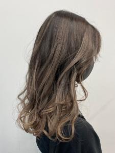 グレージュカラー - Ease by amble luxe 北千住掲載