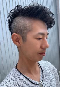 アシメ風ツイストスパイラルパーマ - ブルーモスクTOKYO掲載