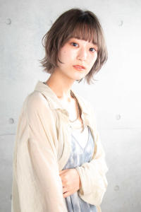 ペールベージュ×ウルフショート - Cloe 堀江掲載