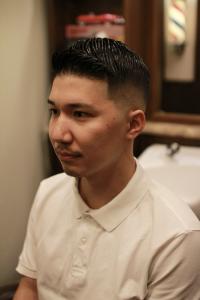 王道82ハードパートスタイル - ヒロ銀座 BARBER SHOP 新宿店掲載