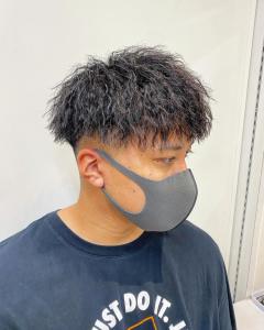 横浜メンズパーマツイストスパイラルパーマ刈り上げマッシュ髪型 - ＣＲＥＡ能見台掲載