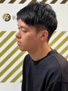 大人の刈り上げスタイル - BARBER-BAR 四谷店掲載