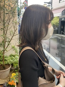 大人可愛い外ハネくびれミディカーキグレージュ梅ヶ丘美容室 - CHAINON掲載