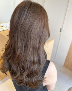 オリーブベージュ - トリート ヘアデザイン船堀店掲載