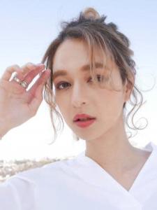 三軒茶屋　レディース　セミロング　お団子　ブロンド　セット - HAIR & MAKE EARTH 三軒茶屋店掲載