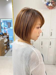 マロンベージュ Aラインボブドレスヘアかきあげロング - NeiRo 錦糸町 ショートカット 髪質改善掲載