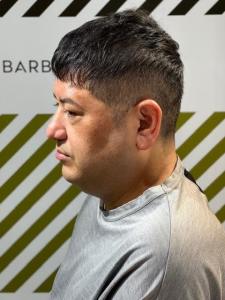 大人の刈り上げスタイル - BARBER-BAR 四谷店掲載