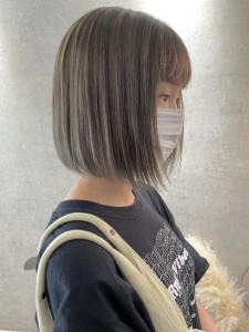 【BOND平山のサロンスタイル】透明感 プラチナグレージュ - BOND by tetote 三宮元町 Aujua認定サロン掲載