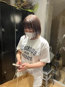 ミルクティーベージュ　グレージュ　切りっぱなしボブ - ARCANA 明治神宮前 表参道 原宿掲載