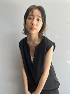 ミルクティーベージュ　グレージュ　切りっぱなしボブ - ARCANA 明治神宮前 表参道 原宿掲載
